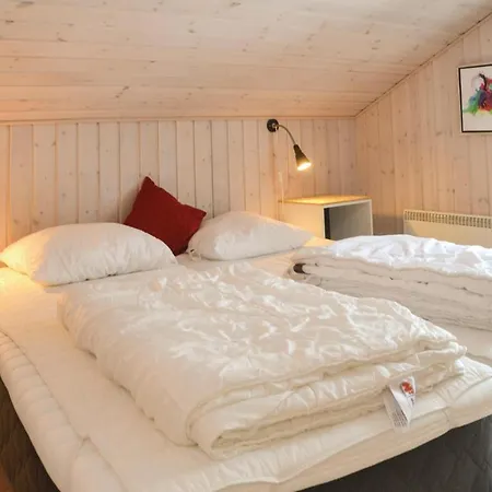 Holiday Skovbrynet Give V * Lindet
